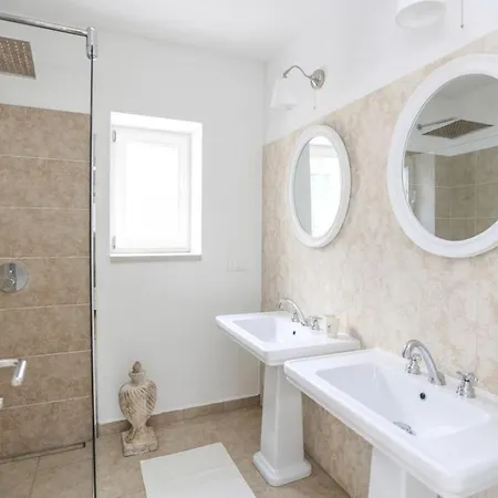 Villa Nina Porec-baderna-rakovci, Meerblick, Privater Pool, 1000m2 Grundstueck Baderna