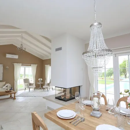 Nina Porec-baderna-rakovci, Meerblick, Privater Pool, 1000m2 Grundstueck